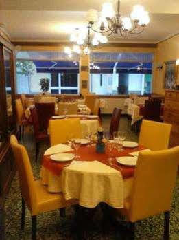 Hostal Creus Roses Eksteriør billede